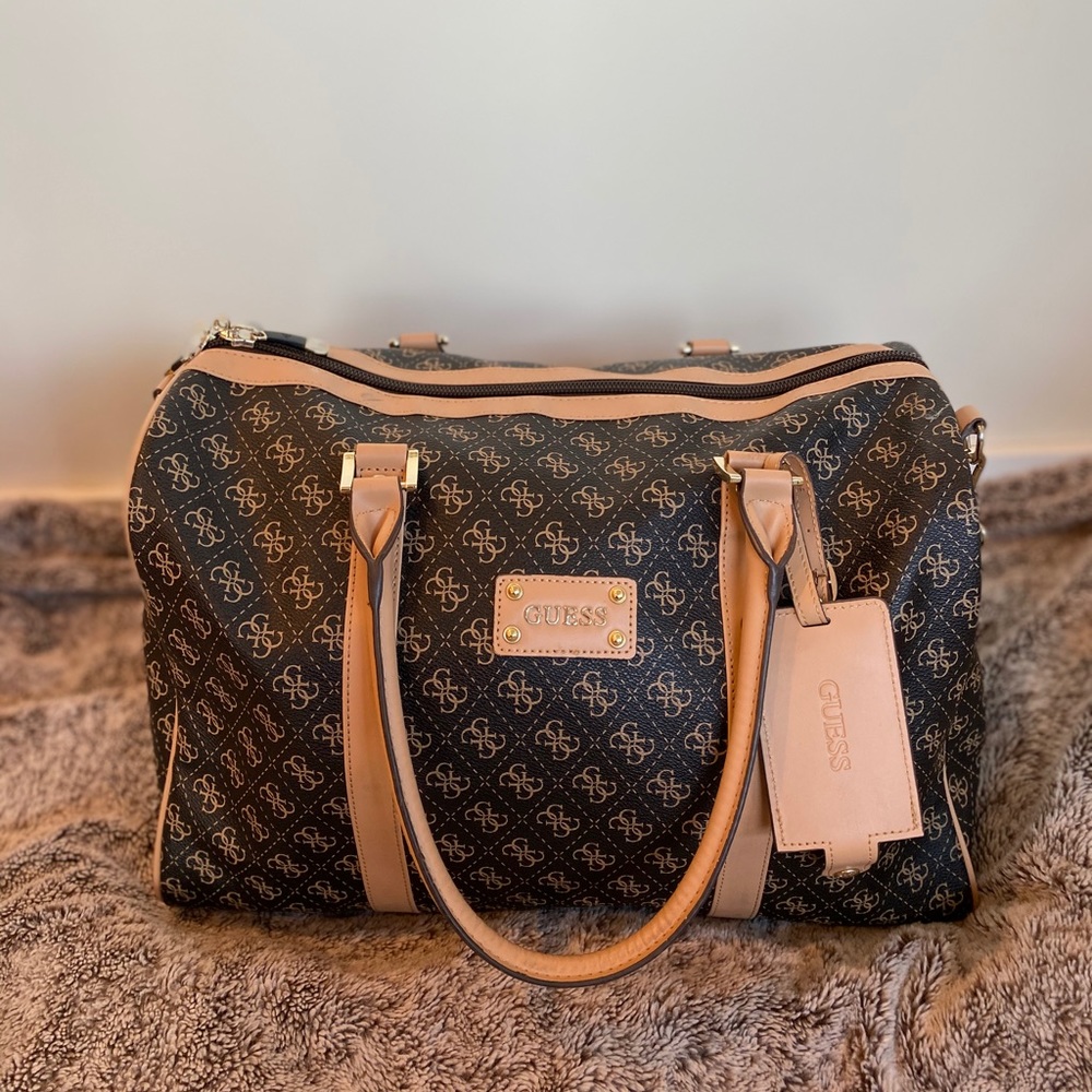 GUESS LOGO AFFAIR DUFFLE BAG